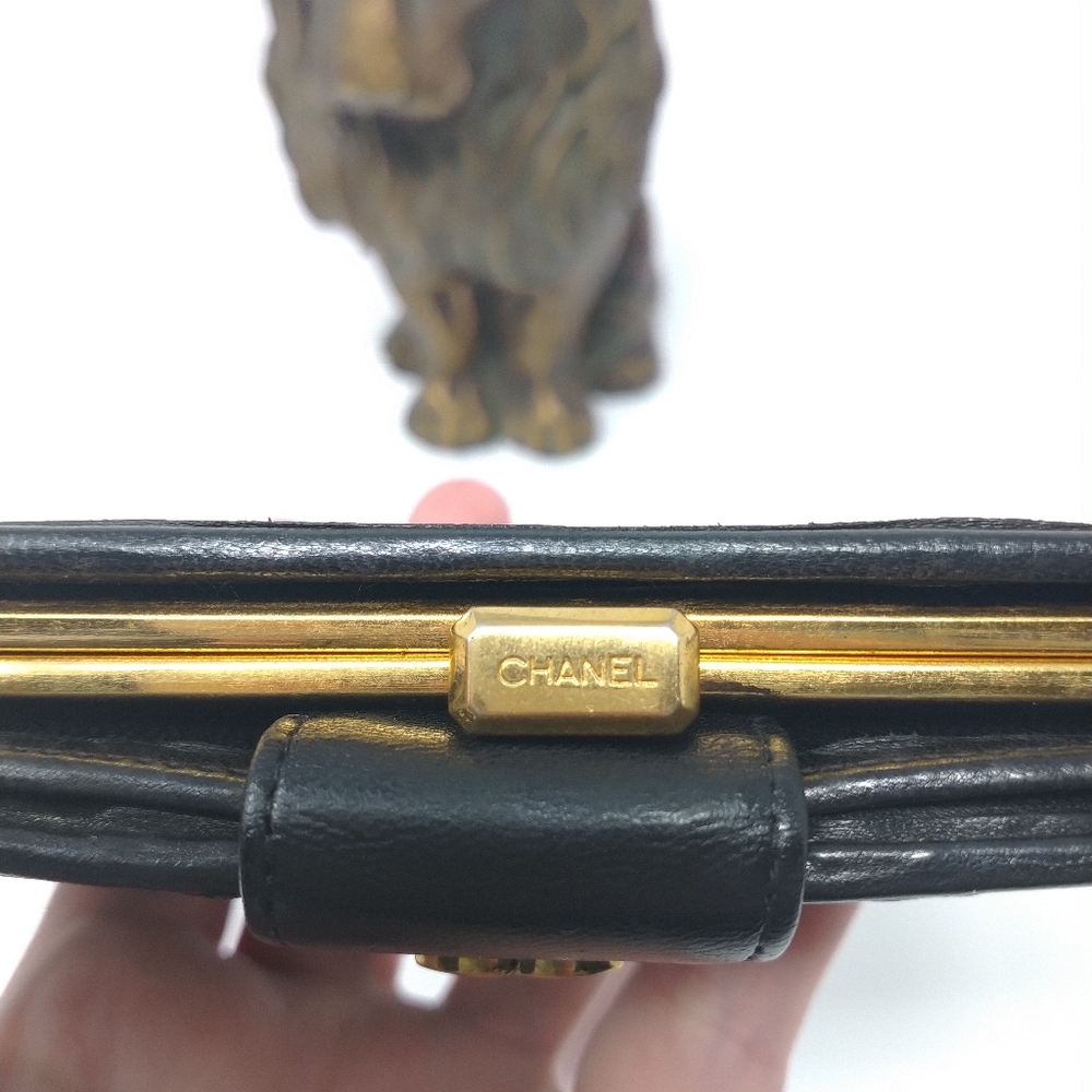 CHANEL Quilted Diamond pattern CC Gold Black Bifold Wallet with Chanel Box - Picture 7 of 17